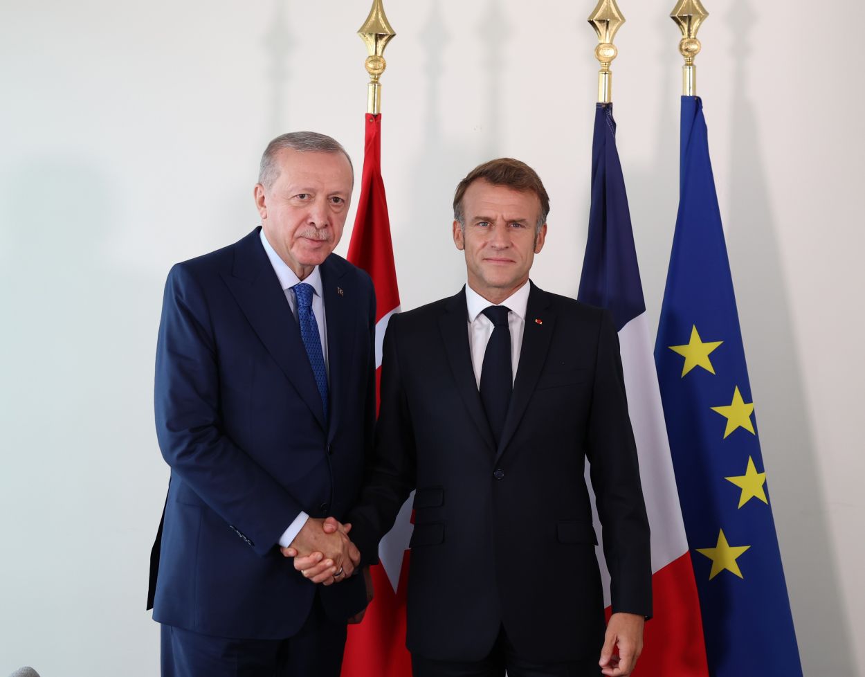 Cumhurbaşkanı Erdoğan, Fransa Cumhurbaşkanı Macron ile görüştü Cumhurbaşkanı Erdoğan, Fransa Cumhurbaşkanı Macron ile görüştü