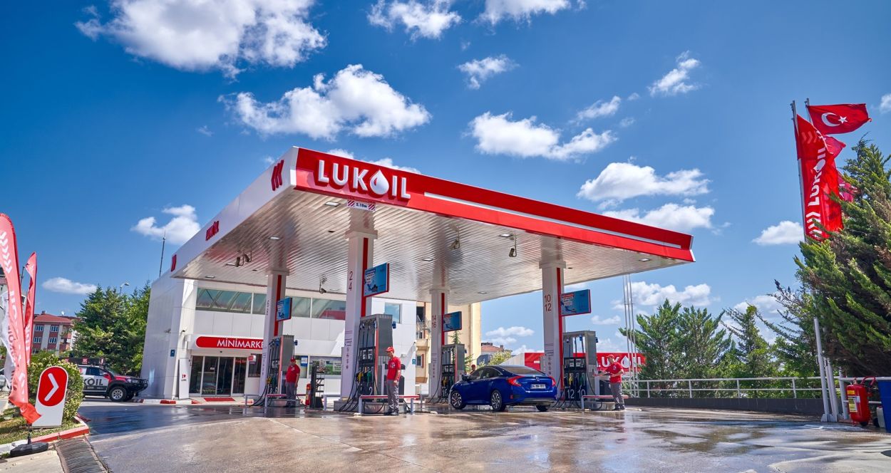 Akaryakıt devi satıldı Akaryakıt devi satıldı