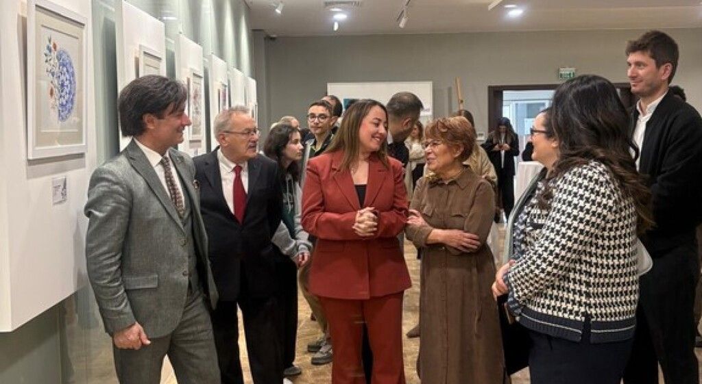 "Doğanın Pulu: Botanik Sanatı" sergisi sanatseverlerle buluştu "Doğanın Pulu: Botanik Sanatı" sergisi sanatseverlerle buluştu