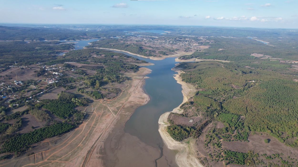 İstanbul'da barajlar alarm veriyor: Son 10 yılın en düşük su seviyesi İstanbul'da barajlar alarm veriyor: Son 10 yılın en düşük su seviyesi