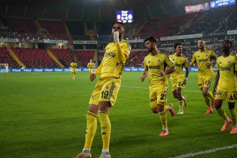 Fenerbahçe, Gaziantep'te farka koştu